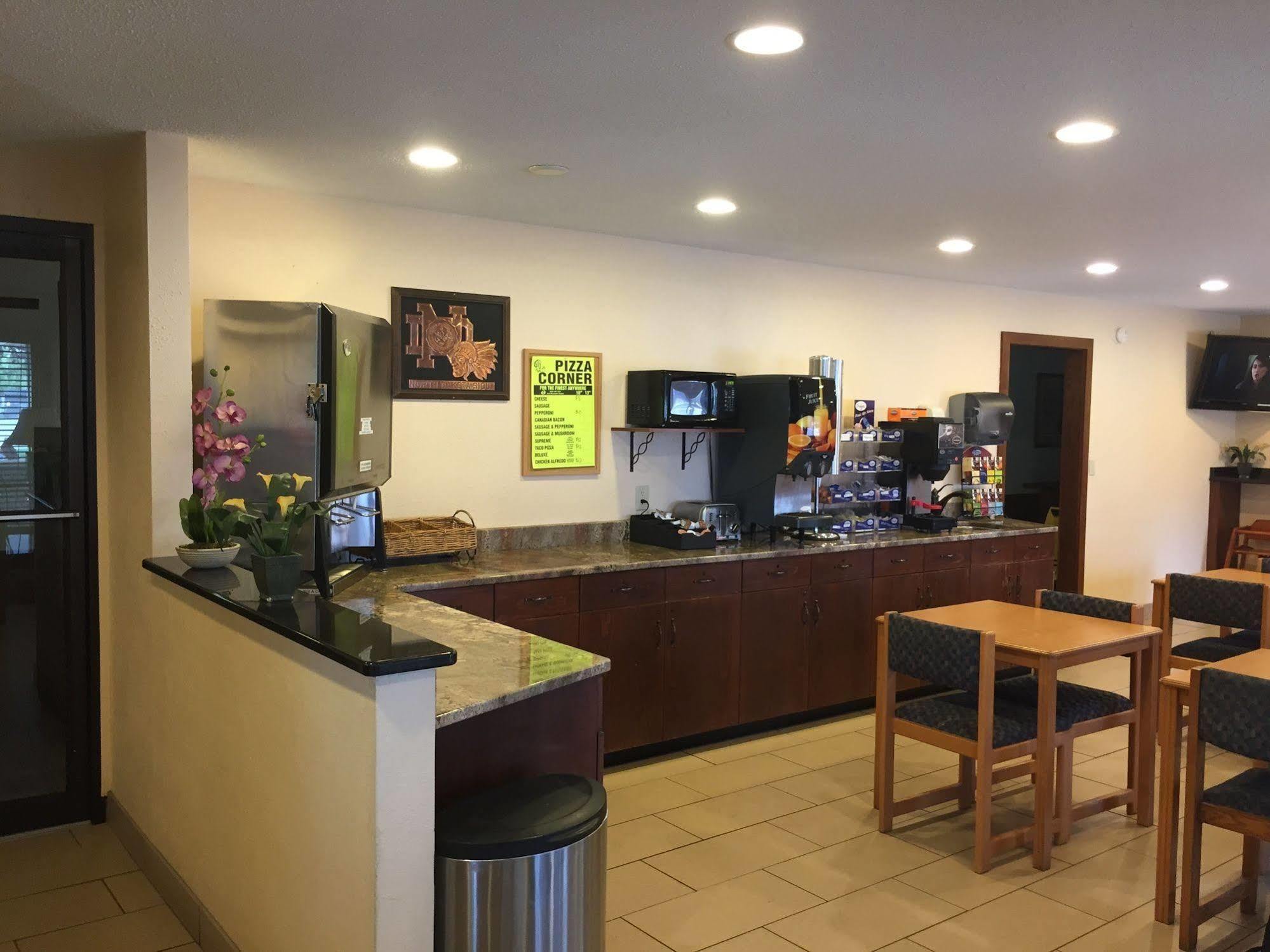 Americas Best Value Inn Γκραντ Φορκς Εξωτερικό φωτογραφία